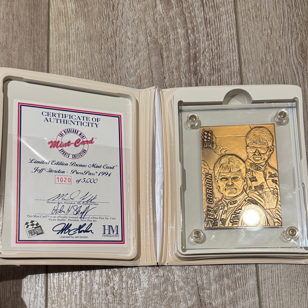 Limited Edition Jeff Gordon Bronze Card